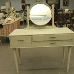 768 5338 DRESSING TABLE